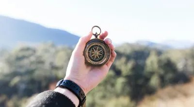 Devenir développeur web junior en 6 mois : la roadmap complète